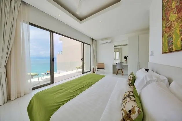 Luxury 4 Bedroom Villa with Ocean View and Private Infinity Pool