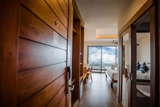 Deluxe Tek Büyük veya İki Ayrı Yataklı Oda, Deniz Manzaralı