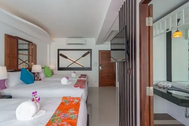 Deluxe Üç Kişilik Oda