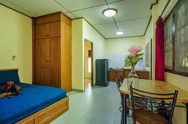 1-Bedroom Apartment