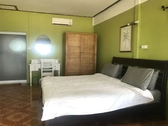 Beachfront Studio Aircon