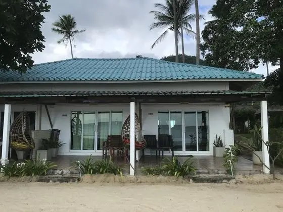 Beachfront Studio Aircon