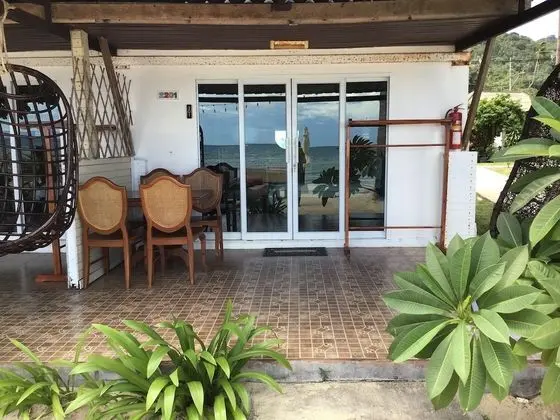 Beachfront Studio Aircon