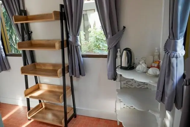 Deluxe Tek Büyük Yataklı Oda, Bahçe Manzaralı