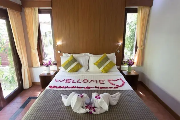 Honey Deluxe Room