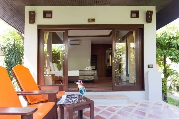 Honey Deluxe Room
