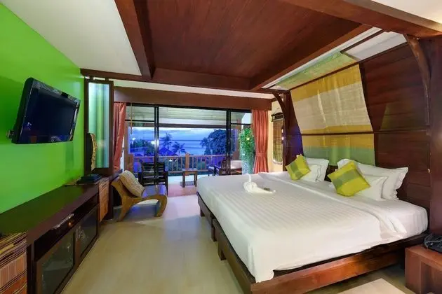 Deluxe Building Seaview