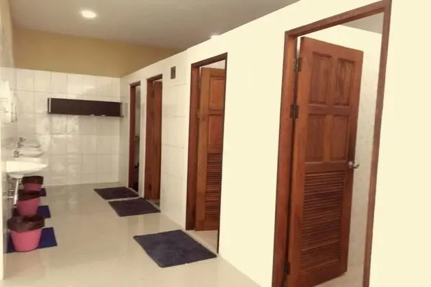 Mixed Dormitory with Shared Bathroom