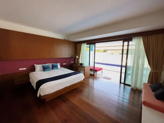 Deluxe Tek Büyük Yataklı Oda, 1 Çift Kişilik Yatak, Havuz Kullanımı, Havuz Manzaralı