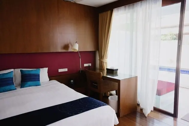 Deluxe Tek Büyük Yataklı Oda, 1 Çift Kişilik Yatak, Kısmi Deniz Manzaralı