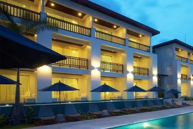 Deluxe Room, Pool Access