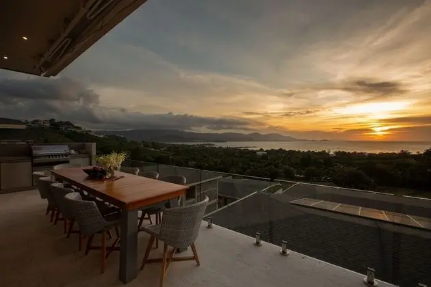 Premium Villa, 5 Yatak Odası, Kişiye Özel Havuzlu, Deniz Manzaralı