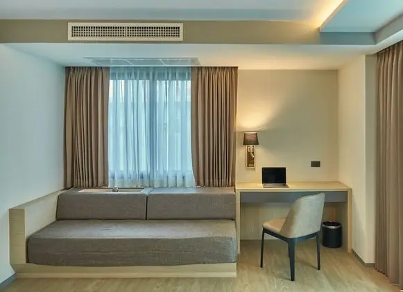 Deluxe Oda (King Bed)