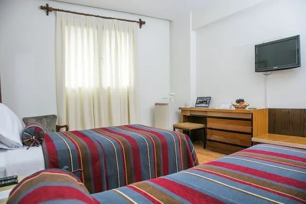 Tek Büyük veya İki Ayrı Yataklı Oda