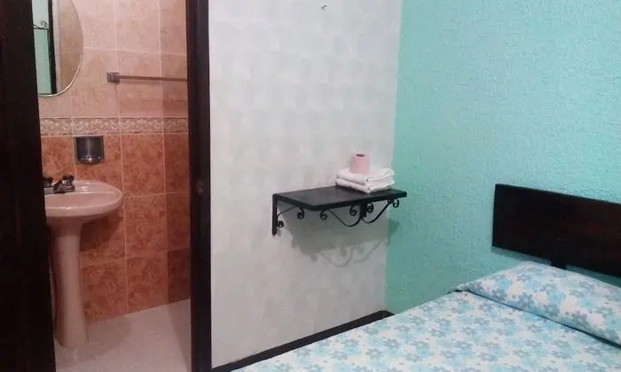 Tek Büyük Yataklı Oda, 1 Çift Kişilik Yatak