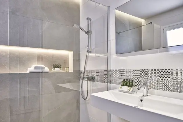 Deluxe Tek Büyük veya İki Ayrı Yataklı Oda, Deniz Manzaralı
