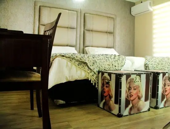 Family Tek Büyük veya İki Ayrı Yataklı Oda, Birden Çok Yatak, Engellilere Uygun, Sigara İçilmez