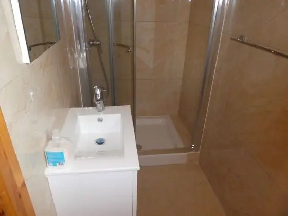 Economy Tek Büyük Yataklı Oda