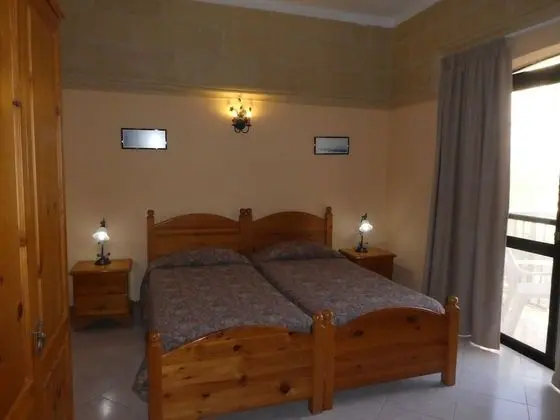 Standard Tek Büyük veya İki Ayrı Yataklı Oda, Bahçe Manzaralı, Zemin Kat