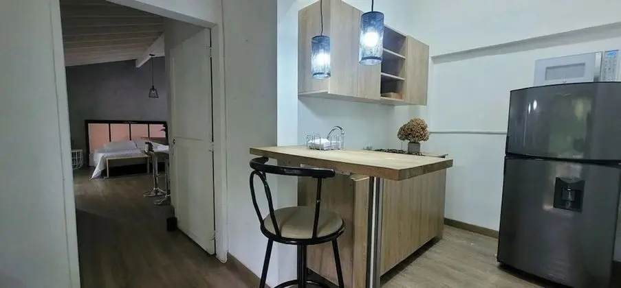 City Tek Büyük Yataklı Oda