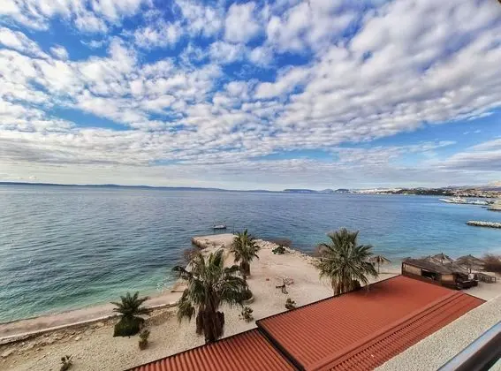 Deluxe Tek Büyük veya İki Ayrı Yataklı Oda, Balkon, Deniz Manzaralı