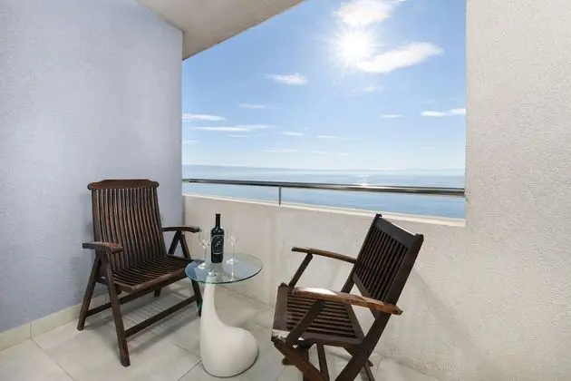 Deluxe Tek Büyük veya İki Ayrı Yataklı Oda, Balkon, Deniz Manzaralı