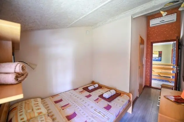 Basic Tek Büyük Yataklı Oda