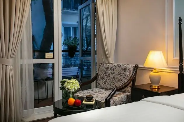 Deluxe Tek Büyük Yataklı Oda, Balkon, Şehir Manzaralı