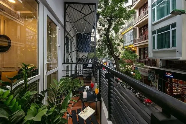 Deluxe Tek Büyük Yataklı Oda, Balkon, Şehir Manzaralı