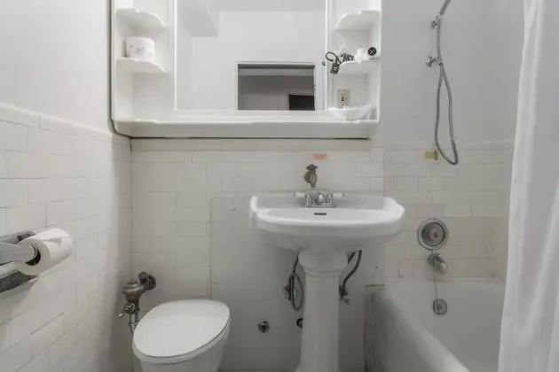 Standard Oda, 1 Büyük (Queen) Boy Yatak, Şehir Manzaralı