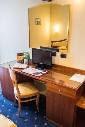 Classic Üç Kişilik Oda