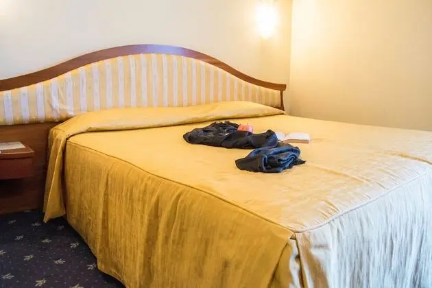 Classic Üç Kişilik Oda