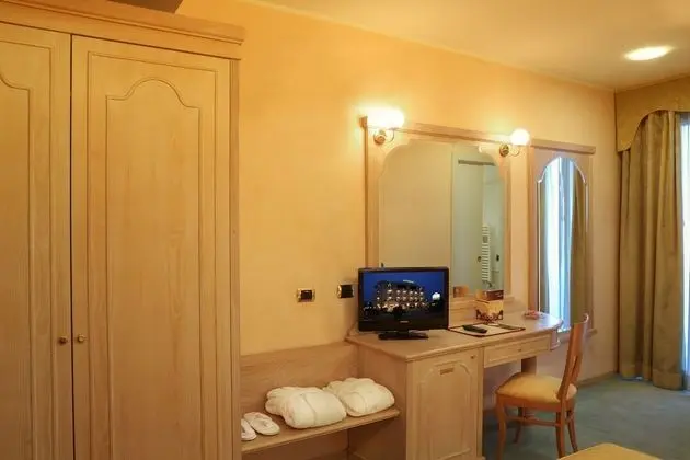 Superior Tek Büyük Yataklı Oda