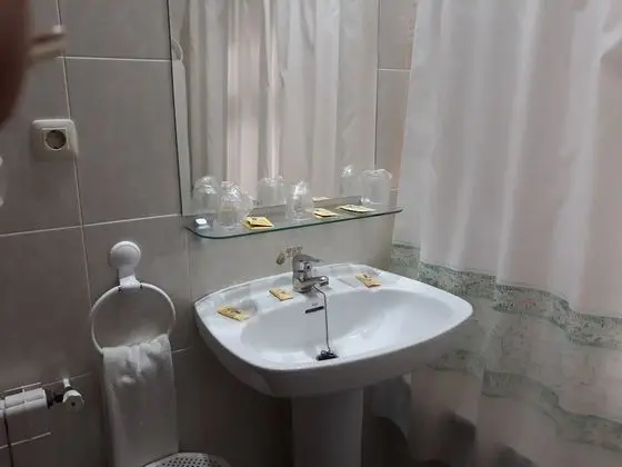 Tek Büyük veya İki Ayrı Yataklı Oda