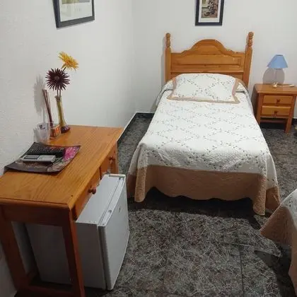 Tek Büyük veya İki Ayrı Yataklı Oda (Extra bed)