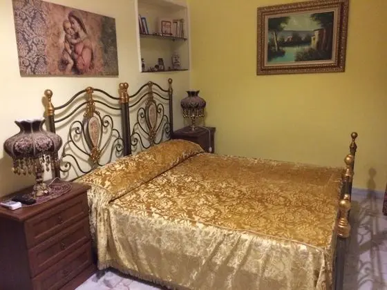 Classic Tek Büyük Yataklı Oda