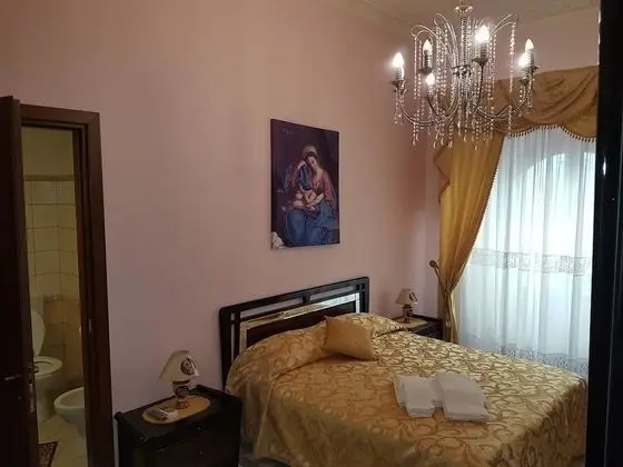 Classic Tek Büyük Yataklı Oda