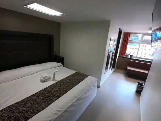 Çatı Katı Süiti (Penthouse)