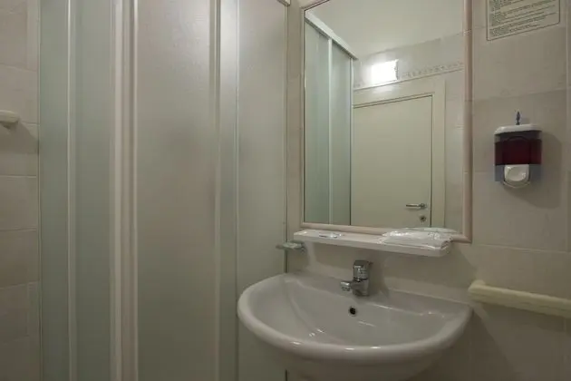 Standard Tek Büyük veya İki Ayrı Yataklı Oda, Balkon