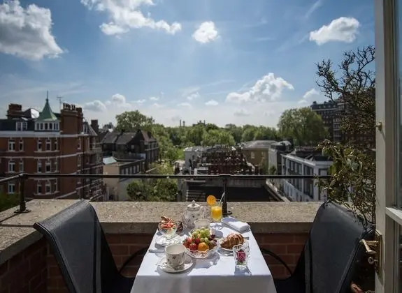 Deluxe Tek Büyük Yataklı Oda, Balkon, Şehir Manzaralı