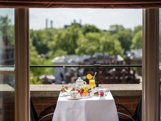 Deluxe Tek Büyük Yataklı Oda, Balkon, Şehir Manzaralı