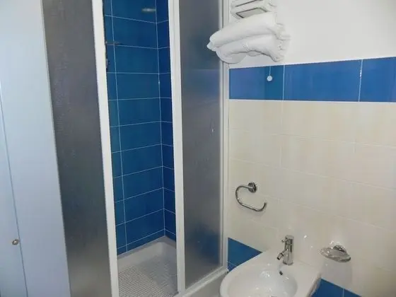 Economy Tek Büyük Yataklı Oda