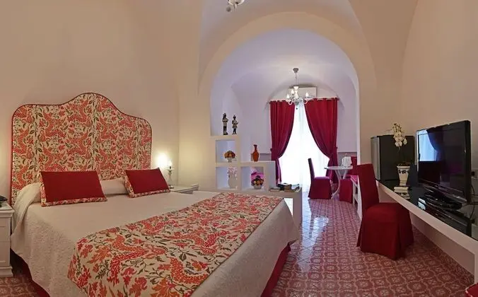 Deluxe Tek Büyük Yataklı Oda, Teras, Bahçe Manzaralı
