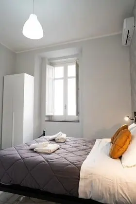 Basic Tek Büyük Yataklı Oda