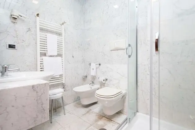 Standard Üç Kişilik Oda