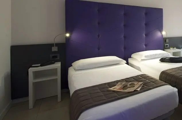 Oda, 2 Tek Kişilik Yatak