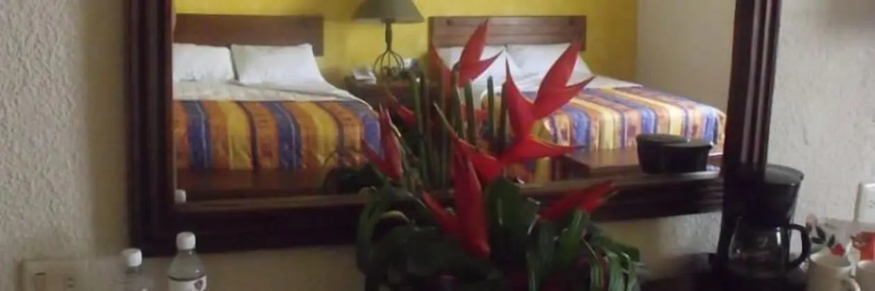 Tek Büyük Yataklı Oda, 2 Çift Kişilik Yatak