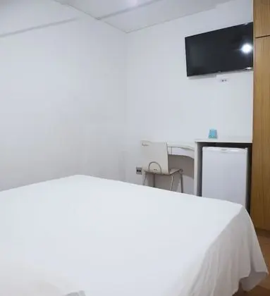 Tek Büyük Yataklı Oda, 1 Çift Kişilik Yatak