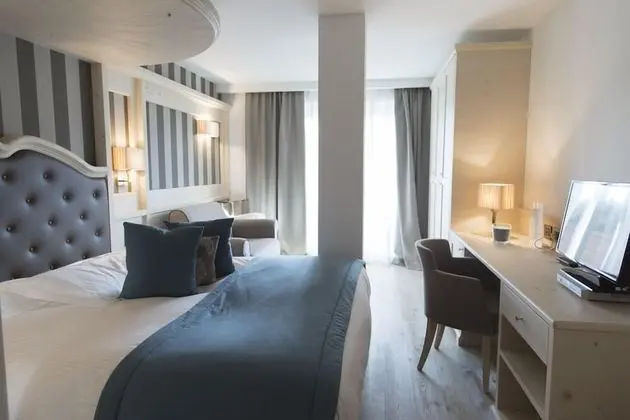 Superior Tek Büyük Yataklı Oda