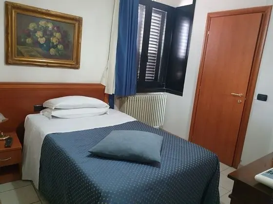 Tek Kişilik Oda